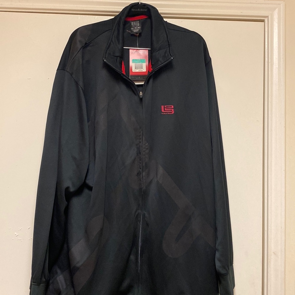 Men Nike Lebron XL Jacket.  New with tag.